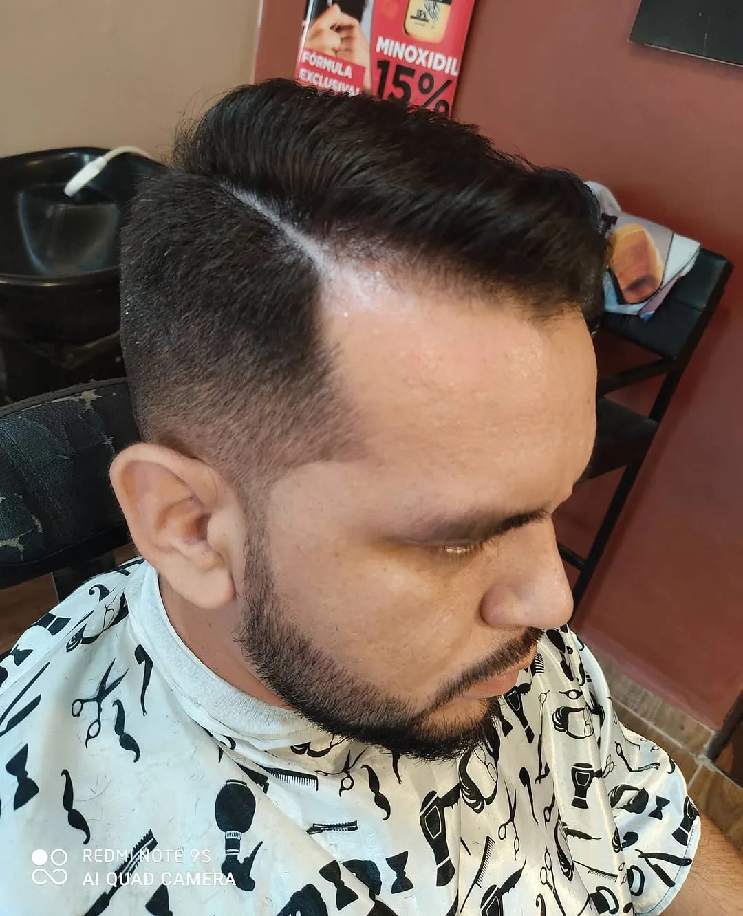 Corte masculino realizado na Al Capone Barbearia